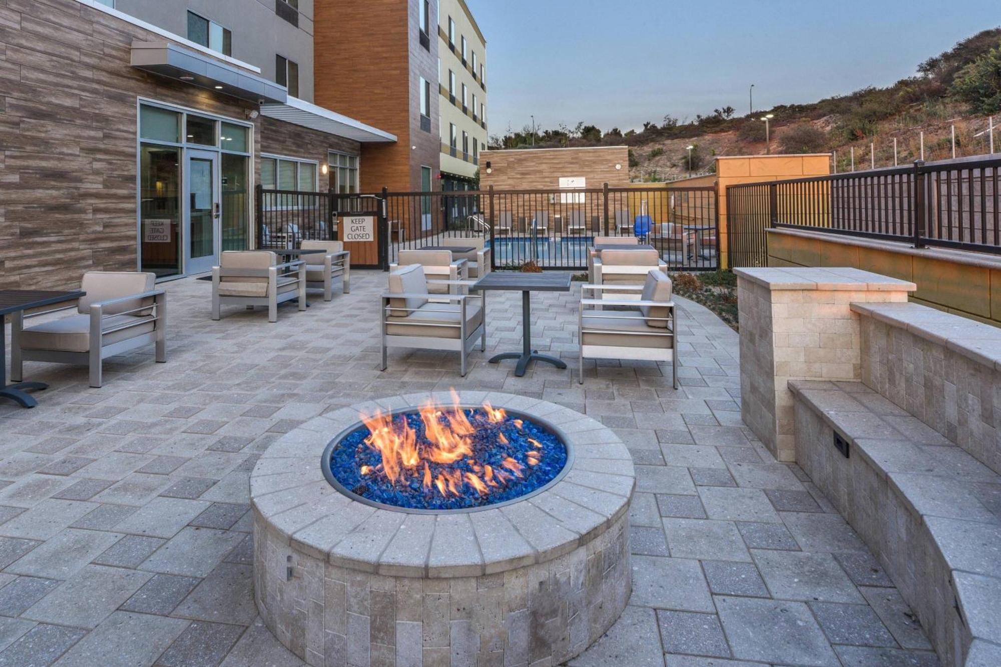 Fairfield Inn & Suites By Marriott Moorpark Ventura County Exterior foto